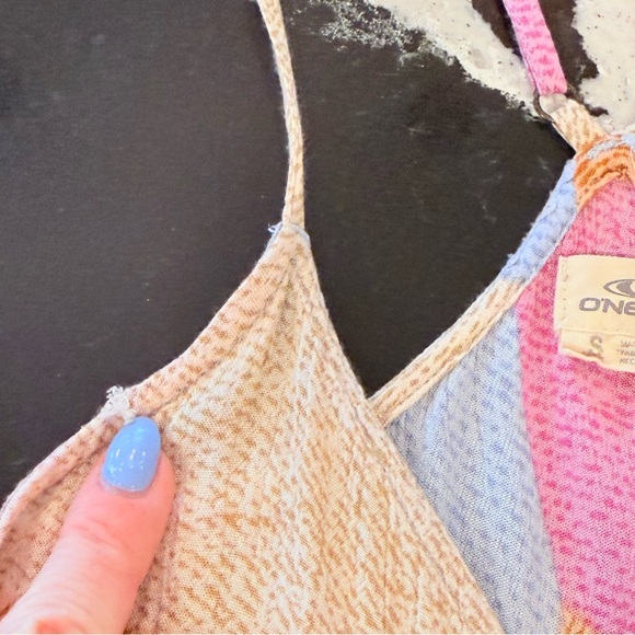 O'Neill Pink Knit Fabric - Picture 10 of 10